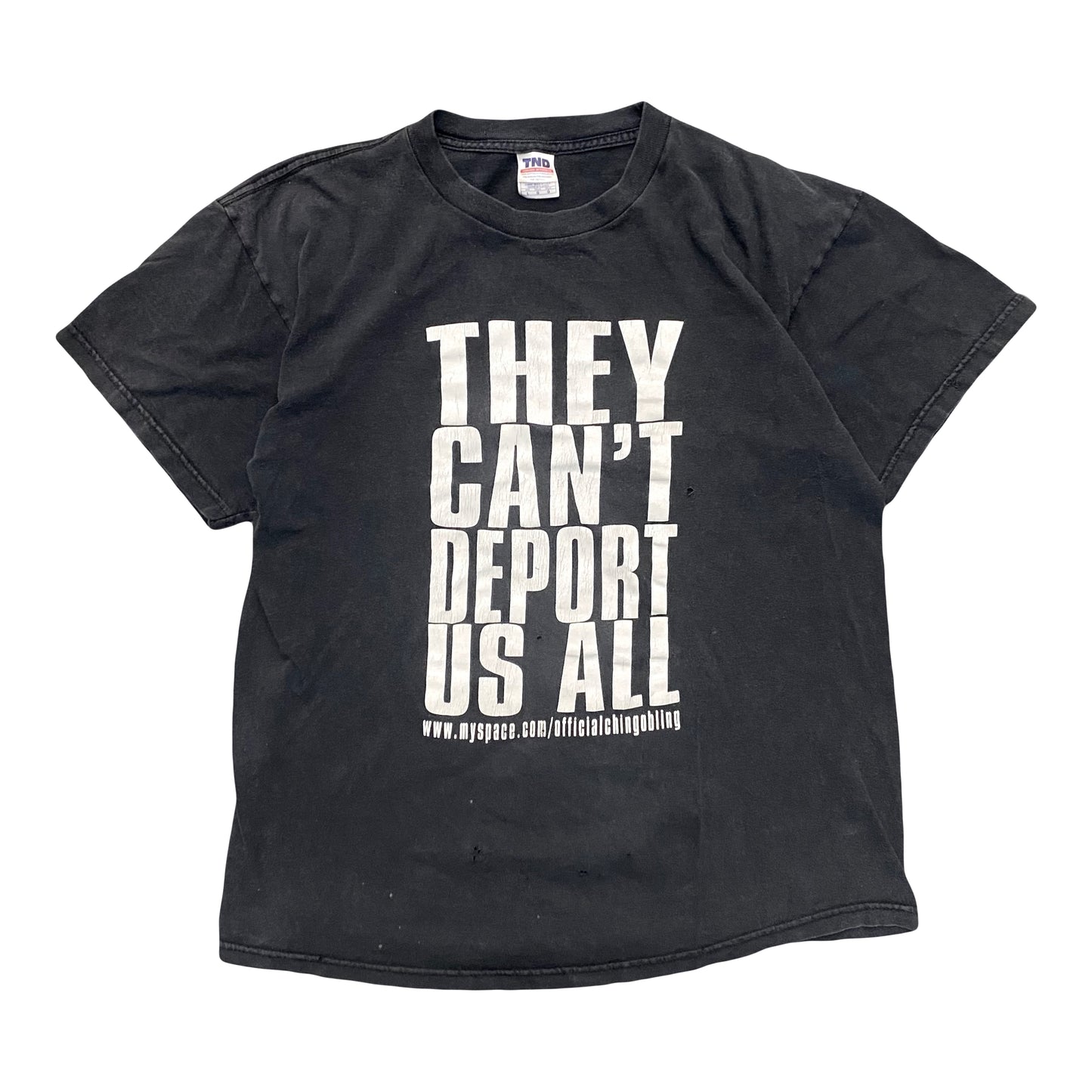 2000s CHINGO BLING "THEY CAN'T DEPORT US ALL" TEE (L)